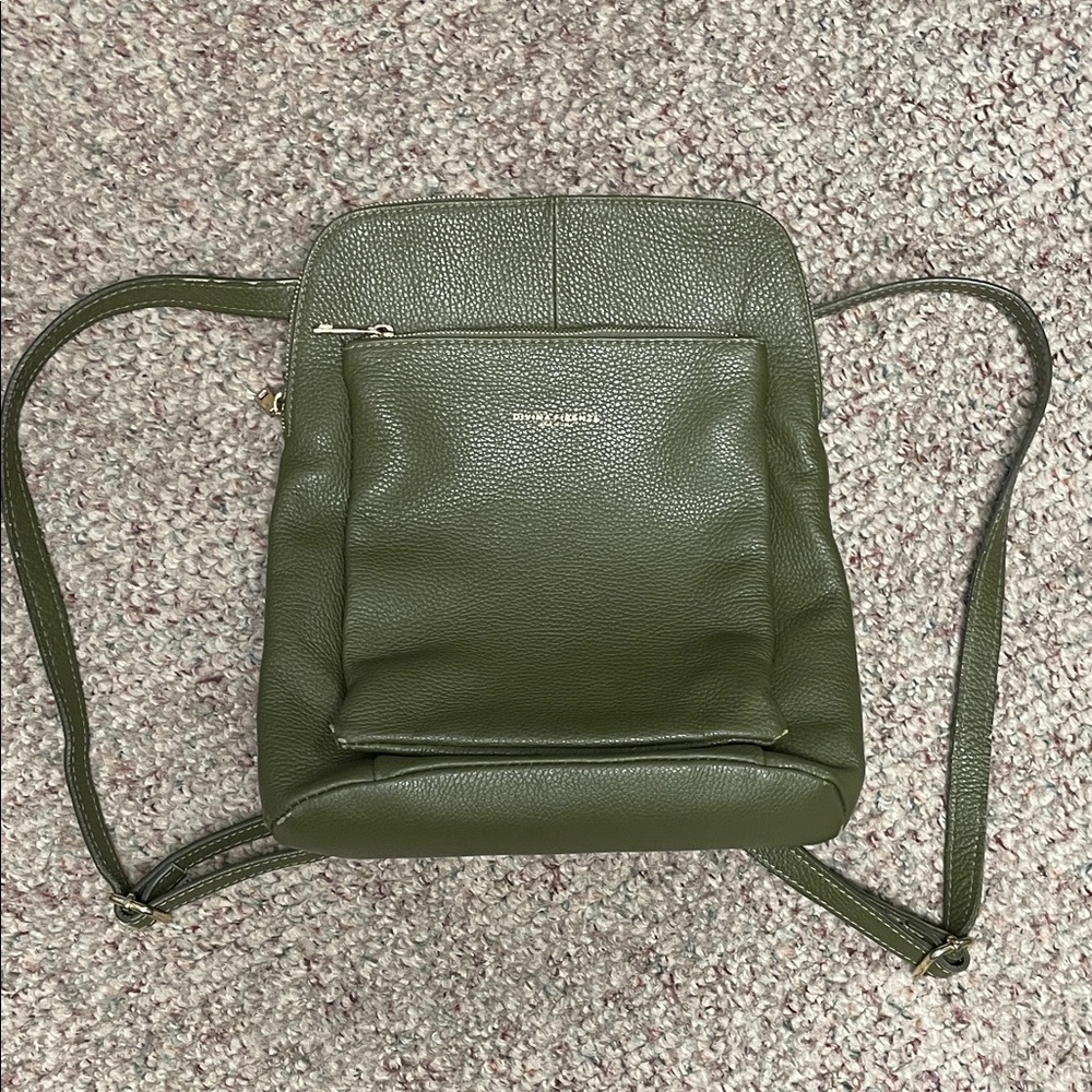Divina Firenze Green Leather Backpack/crossbody convertible purse